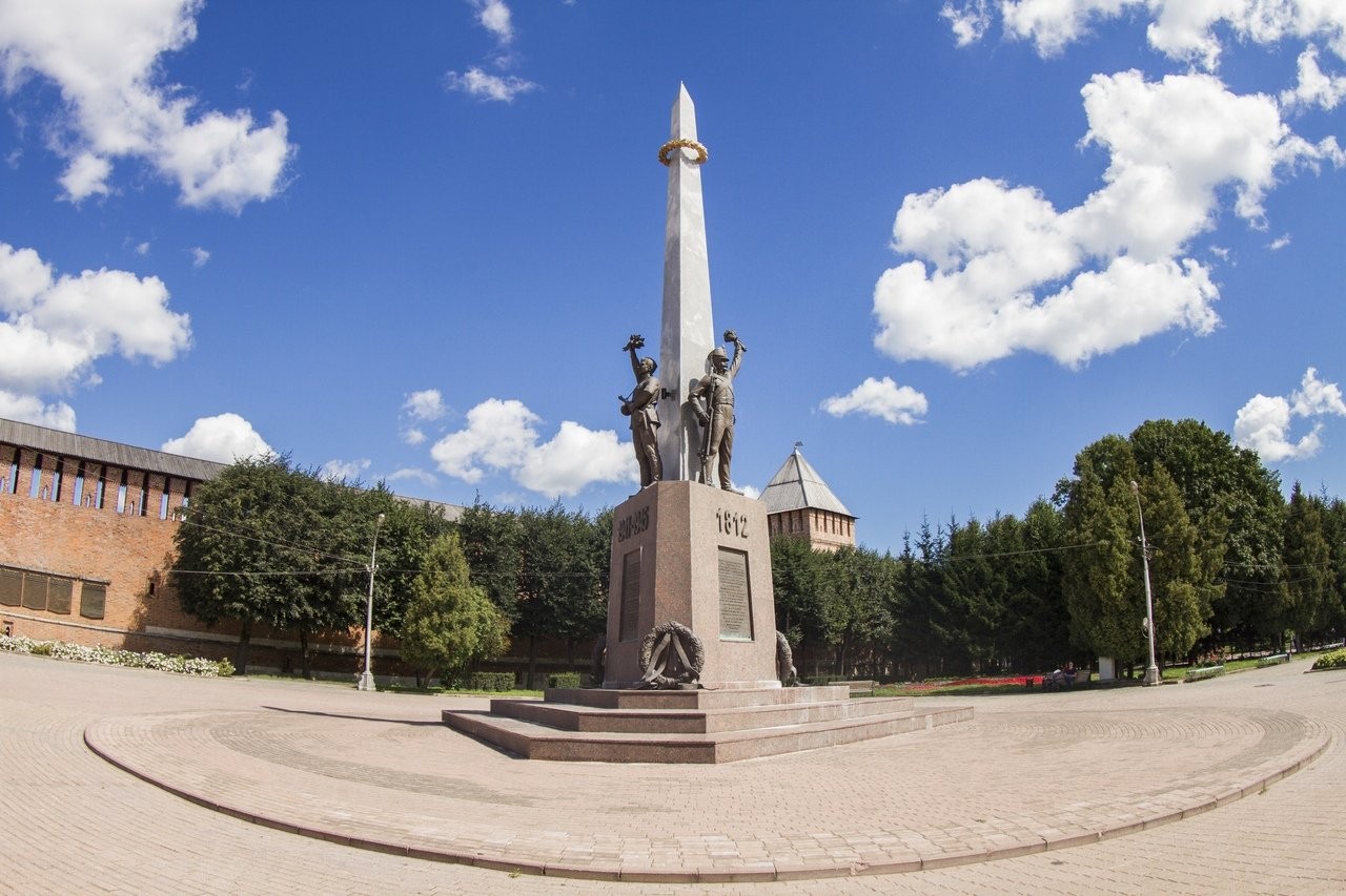 Памятник «Защитникам и освободителям Смоленска» - фото - 3