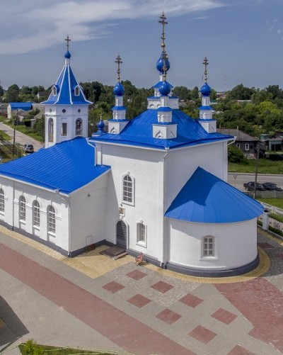 Церковь Рождества Пресвятой Богородицы в Перемышле Калужской области. Церковь Рождества Пресвятой Богородицы в Перемышле Калужской области.